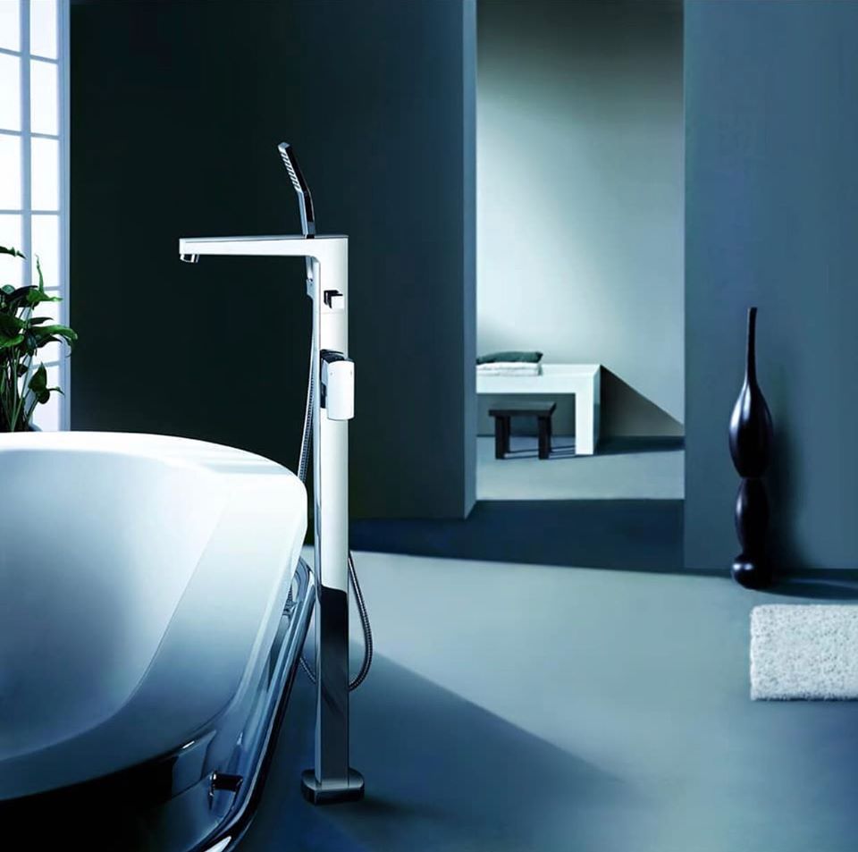281Innovate's tweet photo. The Safire Floor Mount Tub Filler from Artos is the ideal showpiece for a modern, luxury bathroom.
▪️
This gorgeous piece of hardware is carefully crafted, made from solid brass and is available in 3 gorgeous finishes.
#artosfaucets https://t.co/YxhTplyYjw