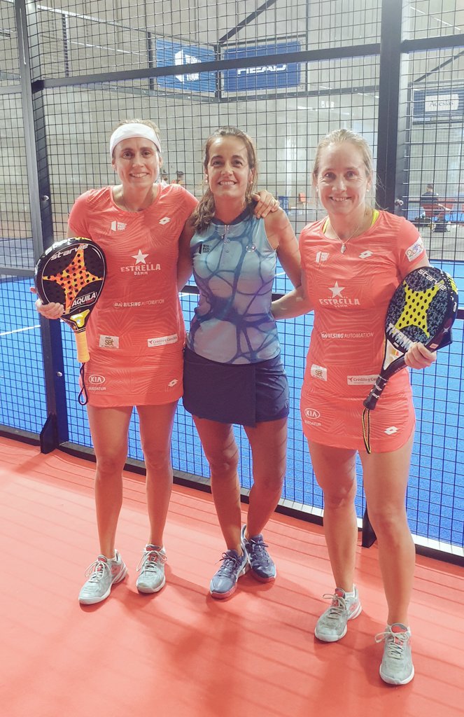 ceciliareiter's tweet photo. Durísimo partido que sacamos adelante contra 2 luchadoras!
Buen trabajo equipo💪
Mañana más 😀😀
@navarrocarolina @CarinaBertin @bvmfisioterapia @RoberB #juancañadas
#BilsingAutomation https://t.co/C7312X0SpZ