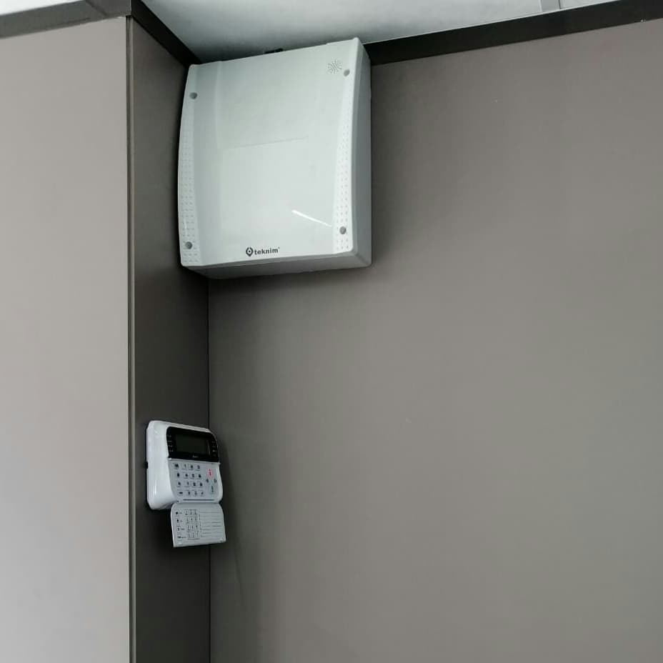 Bu günkü çalışmalarımızdan kareler

#panelotomasyon 
#teknim
#alarmsistemleri
#yangınsistemleri
#kamerasistemleri 
#yerliüretim 
#güvenliksistemleri