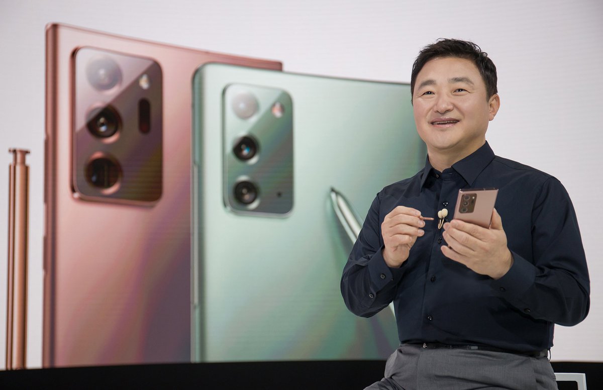 samsungID's tweet photo. Say hello to ultimate power, as held here by our chief TM Roh: it’s the new #GalaxyNote20! 👏 👏👏 #SamsungEvent https://t.co/XmrT7Vnc7o