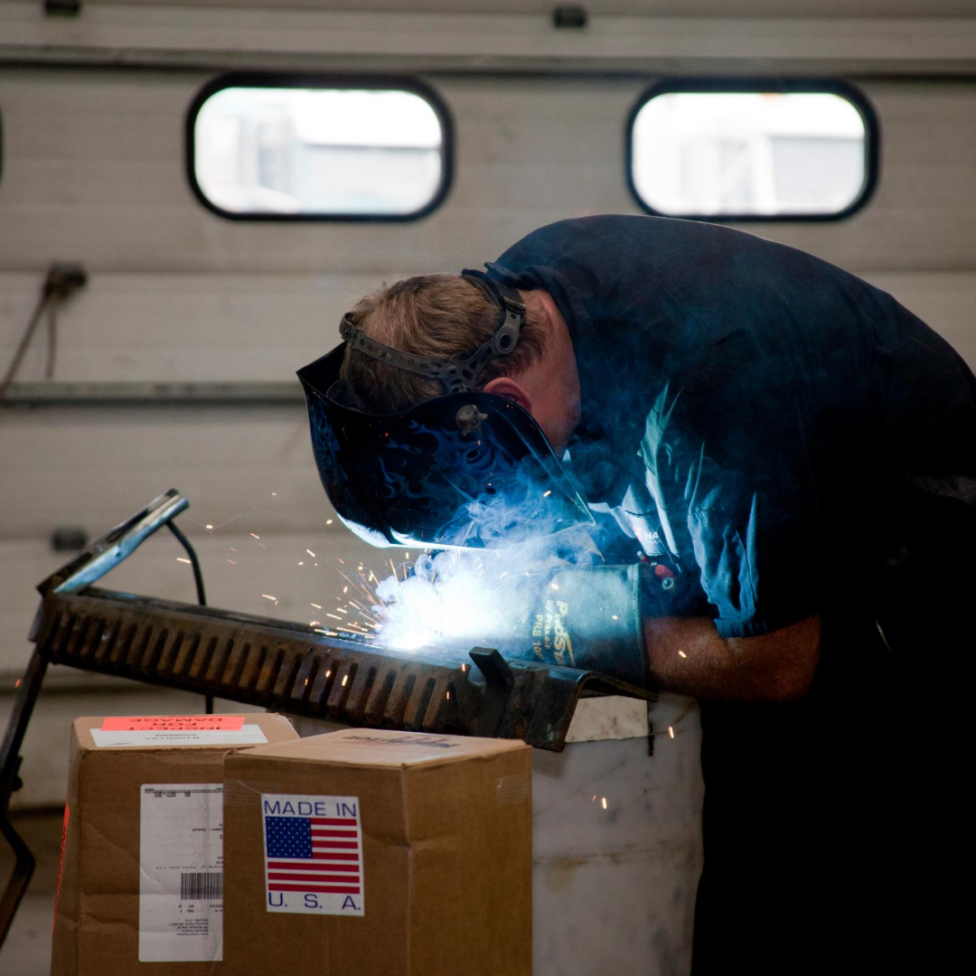 HarrisonTrucks's tweet photo. Another day on the grind. Happy hump day! https://t.co/4LTN3uJs25