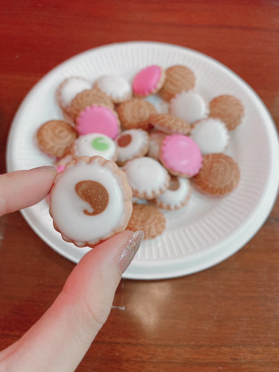 夏吉ゆうこ On Twitter 今日差し入れで出たヨーチビスケットが小さい頃から大好き過ぎて 余りをもらって帰っちゃった あとそばぼうろとかね おばあちゃん家で出る系のおやつ割と好きです わさびは嫌い