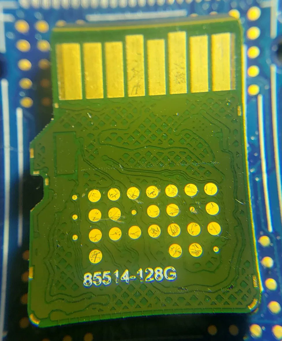 amidarius's tweet photo. Reverse-engineering and analysis of SanDisk High Endurance #microSDXC card
"The #SanDisk #HighEndurance cards use SanDisk/Toshiba #3DTLC Flash. It took way, way more work than it should have to figure this out (thanks for nothing, SanDisk!)."
https://t.co/d0DMeDqAKV https://t.co/y0LKYjK8au