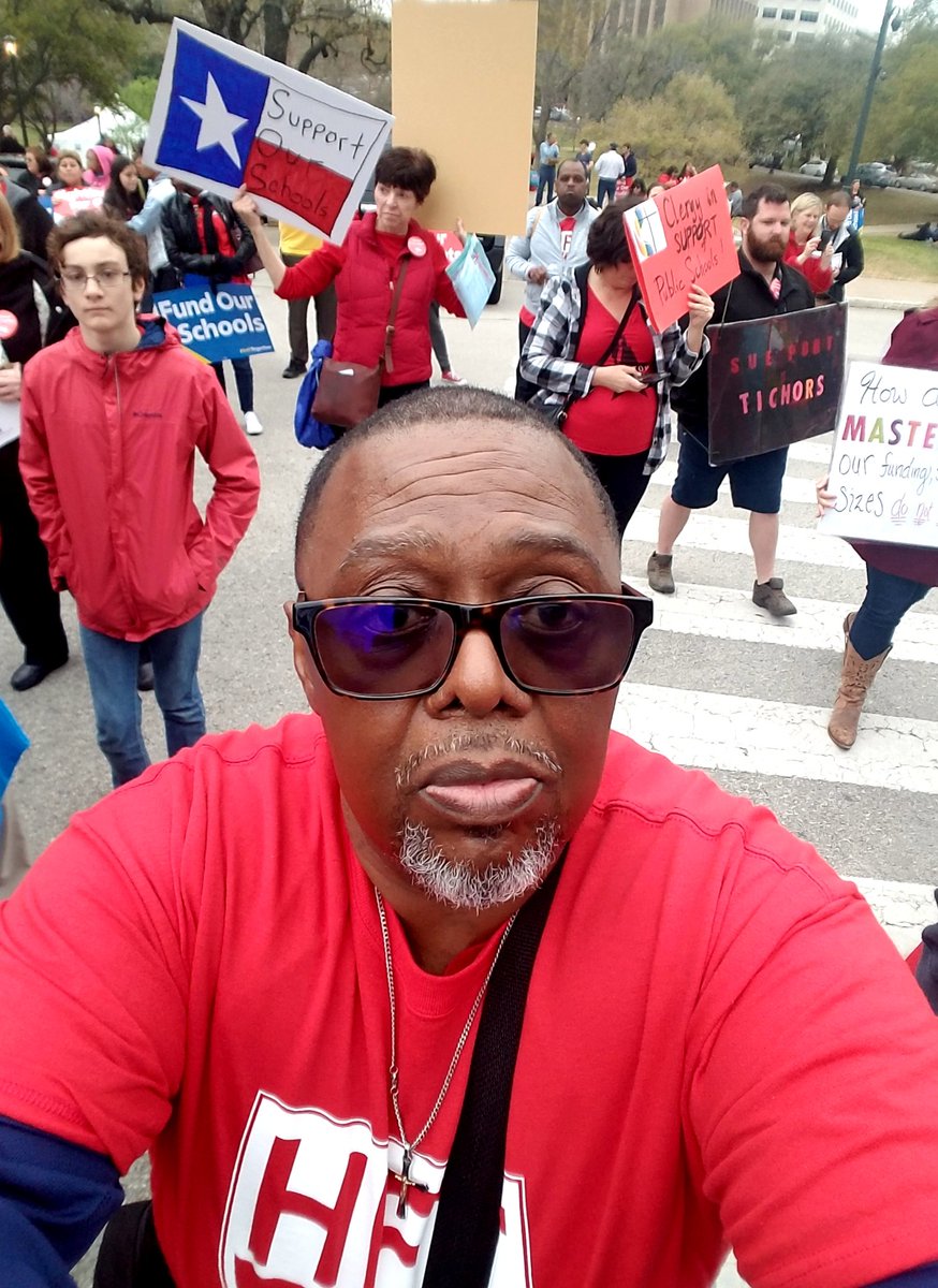 nthomas53's tweet photo. Join us for #rednesday #reopensafe #protectstudents #protecteducators #protectsupportstaff #teachnotdie #COVID19 #yadigg @HFT2415 @TexasAFT @AFTunion @pastors4txkids @marcus1898 https://t.co/HVkP6d5cXQ