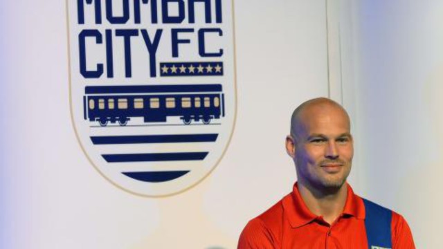 DIEGO FORLÁN, FREDRIK LJUNGBERG, NICOLAS ANELKAClub: Mumbai CityPeriod: 2016, 2014, 2014-2015Speak about characters, eh? I suppose the biggest shoutout here should go to Forlán 5 goals in 11 matches for Mumbai. I find that quite impressive given he has in his late 30s.