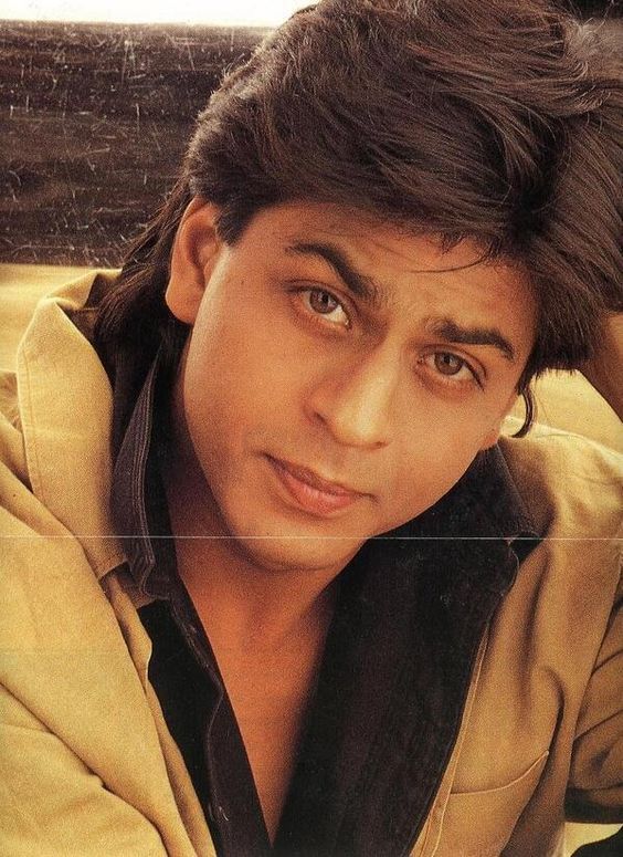 Shahrukh khan in 90s was something else; a thread of pure beauty