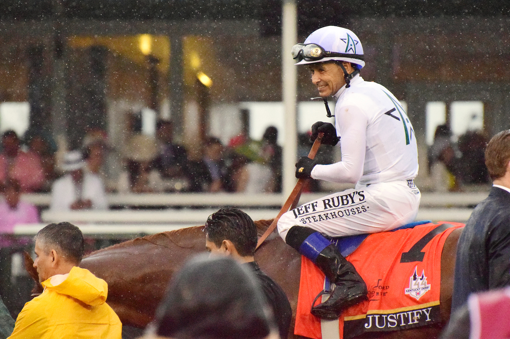 Happy birthday to Triple Crown Winning Jockey, Mike Smith. Here he is aboard Justify at the 2018 Kentucky Derby  