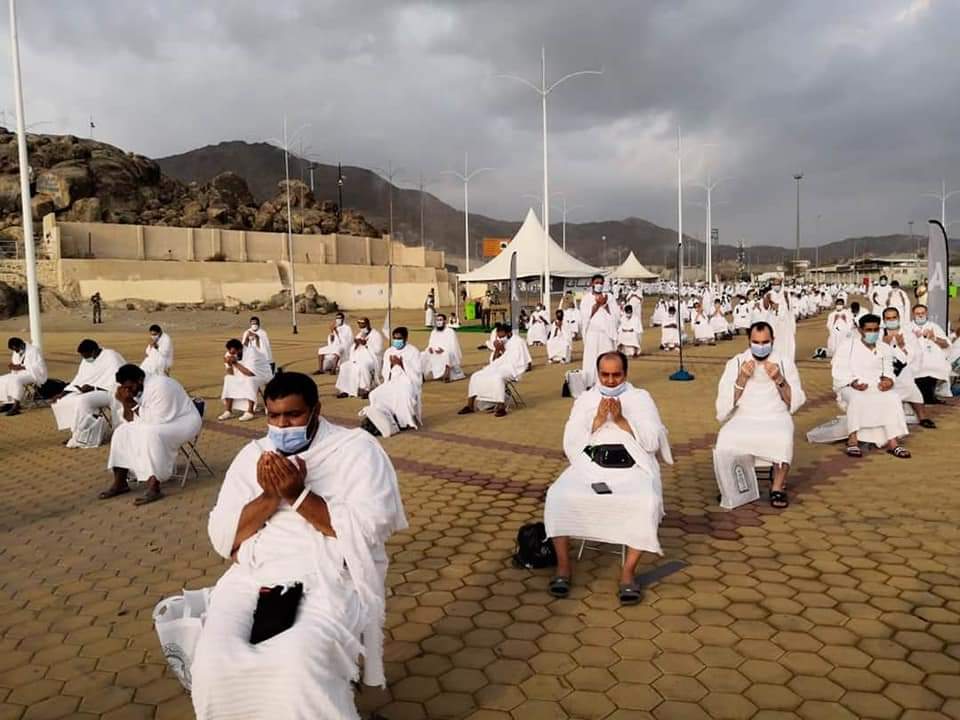 jazeera_urdu's tweet photo. کورونا وائرس کے سائے میں حج :الجزیرہ_اردو 👇👇👇
https://t.co/Gl4qlL0HF0 https://t.co/agNuBD44k3