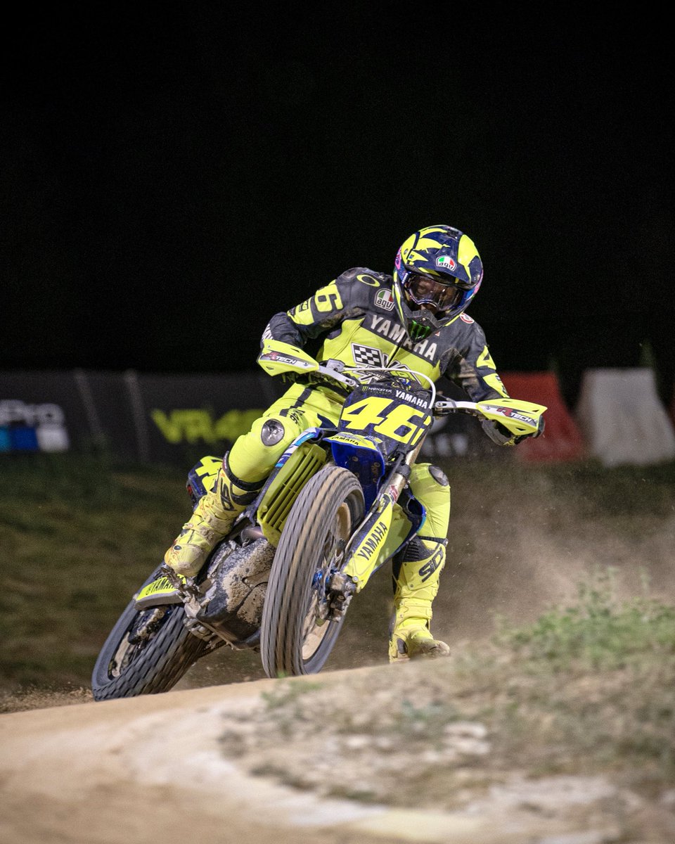 ValeYellow46's tweet photo. Special Saturday training at the Ranch with a lot of friends
📸 @camilss https://t.co/3tvvthXLW4