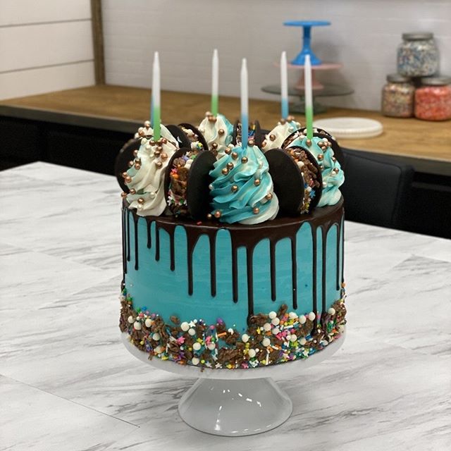 JWUCulinaryNow's tweet photo. Did someone say cake? Cake Whisperer @joshuajohncakes '01 is taking over @JWUAlumni Instagram TODAY at 5:30pm ET! Tune in for the latest #cookwithJWU to learn how to bake + decorate the ultimate quarantine birthday cake. Don't miss this opportunity to learn from 1 of the best! https://t.co/1D4L89mgub