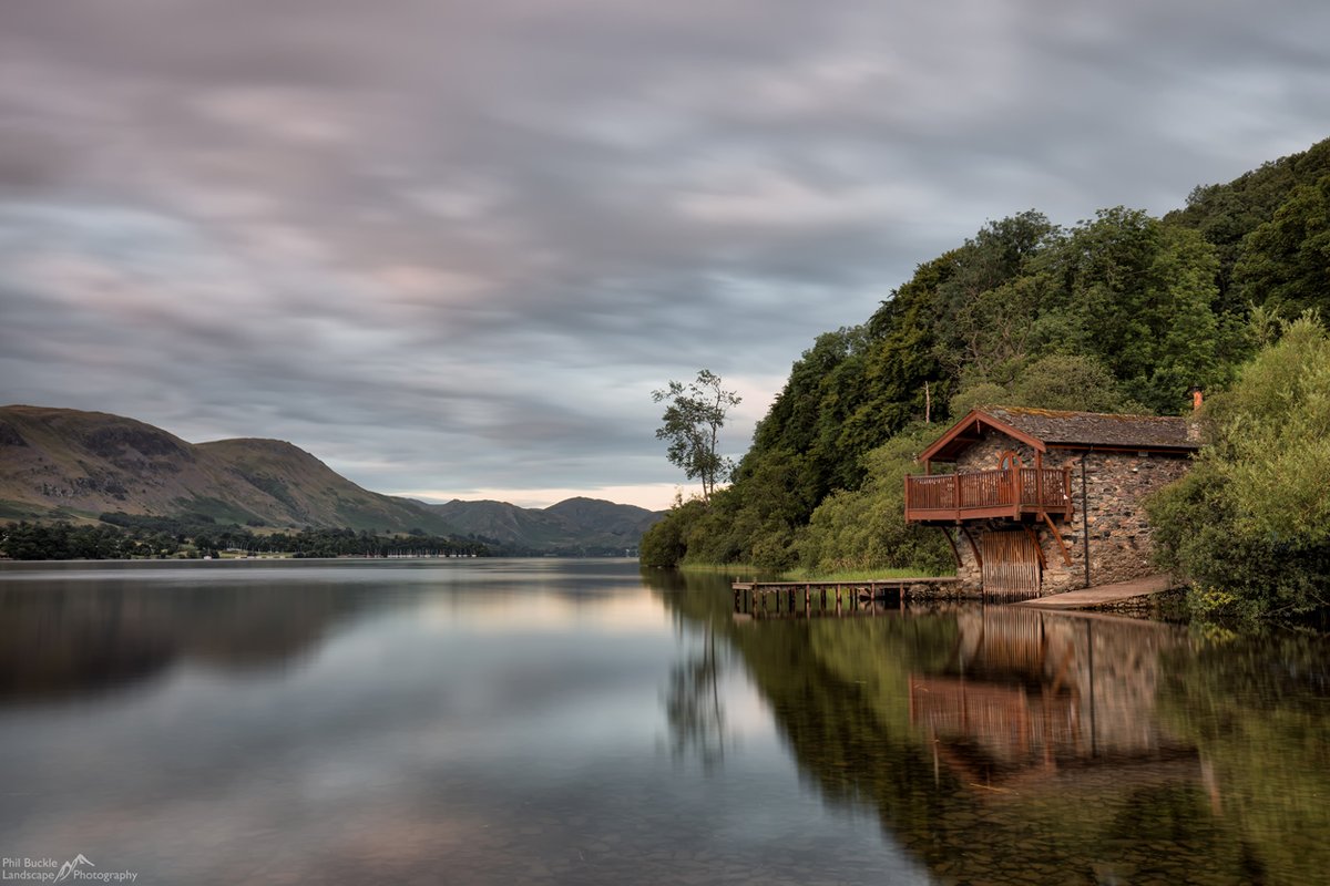PhilBucklePhoto's tweet photo. A touch of colour at the Duke of Portland boathouse on Ullswater #LakeDistrict #Cumbria #DukeofPortland #reflections #longexposure @kasefiltersuk @kase_filter https://t.co/jSU60TgSe7 https://t.co/RgoZslIzYa