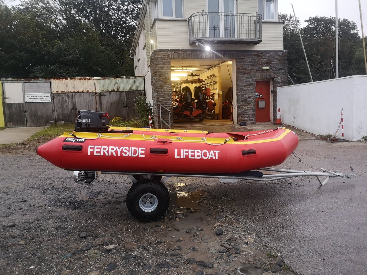 Ferryside Lifeboat (@ferrysidelifebt) on Twitter photo 