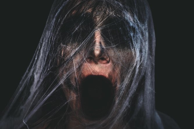 RodParanormal's tweet image. Hoy 21 Hs habrá Live en IG de Línea Paranormal. Hablaremos  de casos, limpiezas de lugares y Q&amp;amp;A.