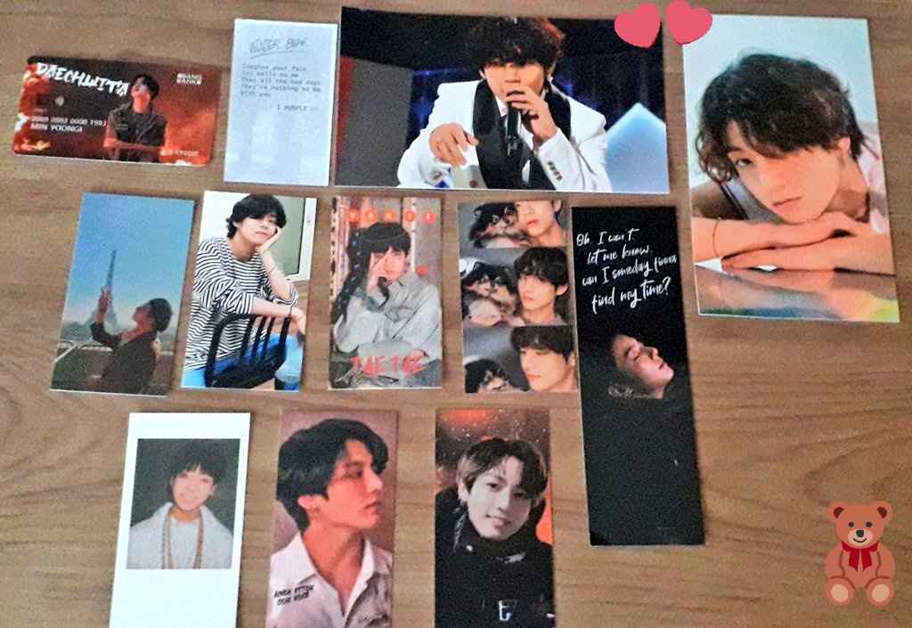 Giovankabrumatt's tweet photo. Chegaram os brindes do tae e os cards do jk eu amei o cartão 
Daechwita veio tudo certinho e com muito carinho muito obrigada.   ♥️♥️✊
@freegiftsofkpop 
@kn_lojinha https://t.co/cwBwbChClA