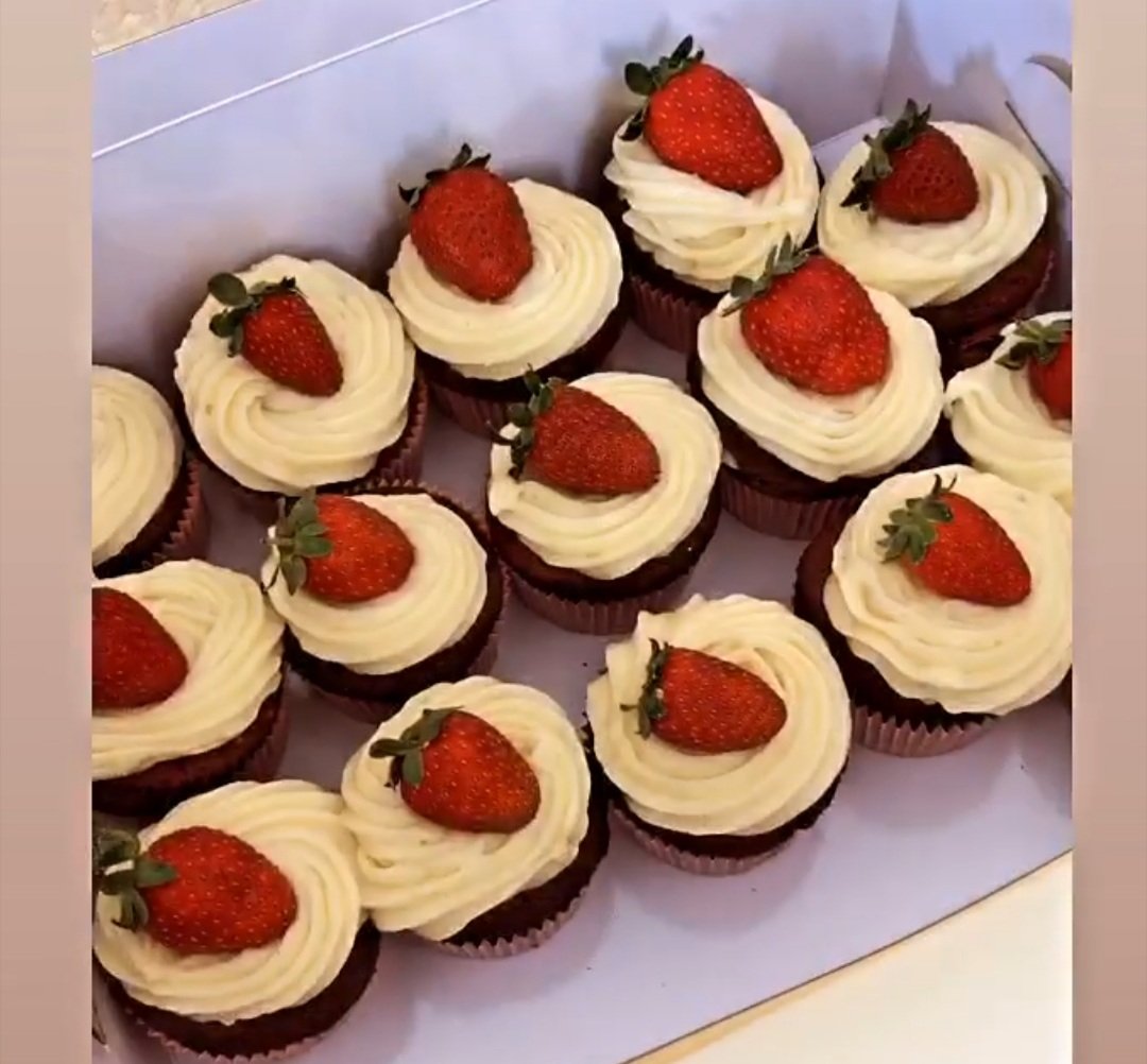 Siz de siparişleriniz için yazabilirsiniz..👇

İNSTAGRAM: instagram.com/thecakerycafe 

Güzelyalı, 3002. Sk. No:1, 55270 Atakum/Samsun
maps.app.goo.gl/dve5TGpsBHHsLN… 

Bugünkü siparişler hazır..👇
(Afiyet Olsun)🥰