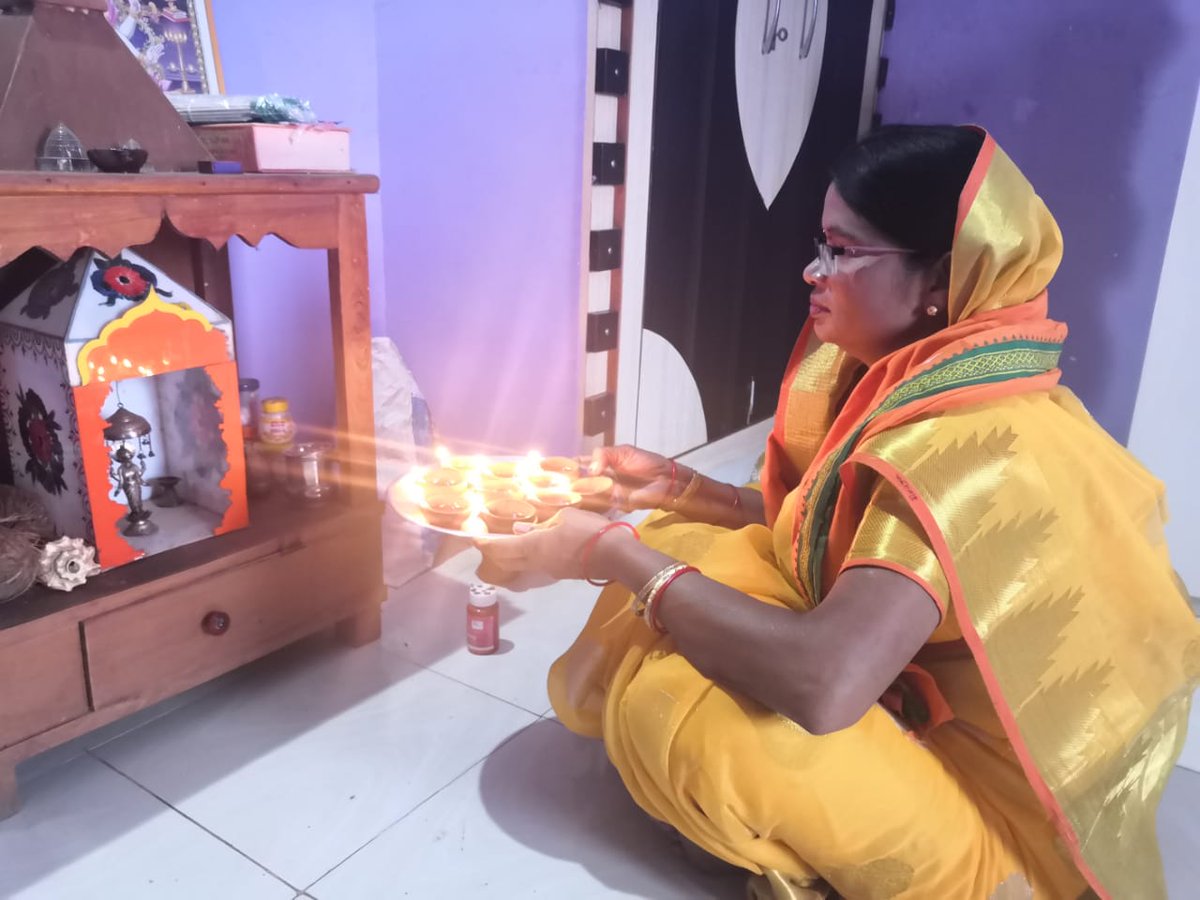 DhakNandini's tweet photo. खत्म हुआ 492 साल का इंतजार ,हर भारत वासियों के सपना साकार हुआ ,इस ऐतिहासिक पल में सभी अपने घरों में डीप प्रज्वलित कर अपना सहयोग दे
         जय जय श्री राम, जय सियाराम https://t.co/T8N752Dupc