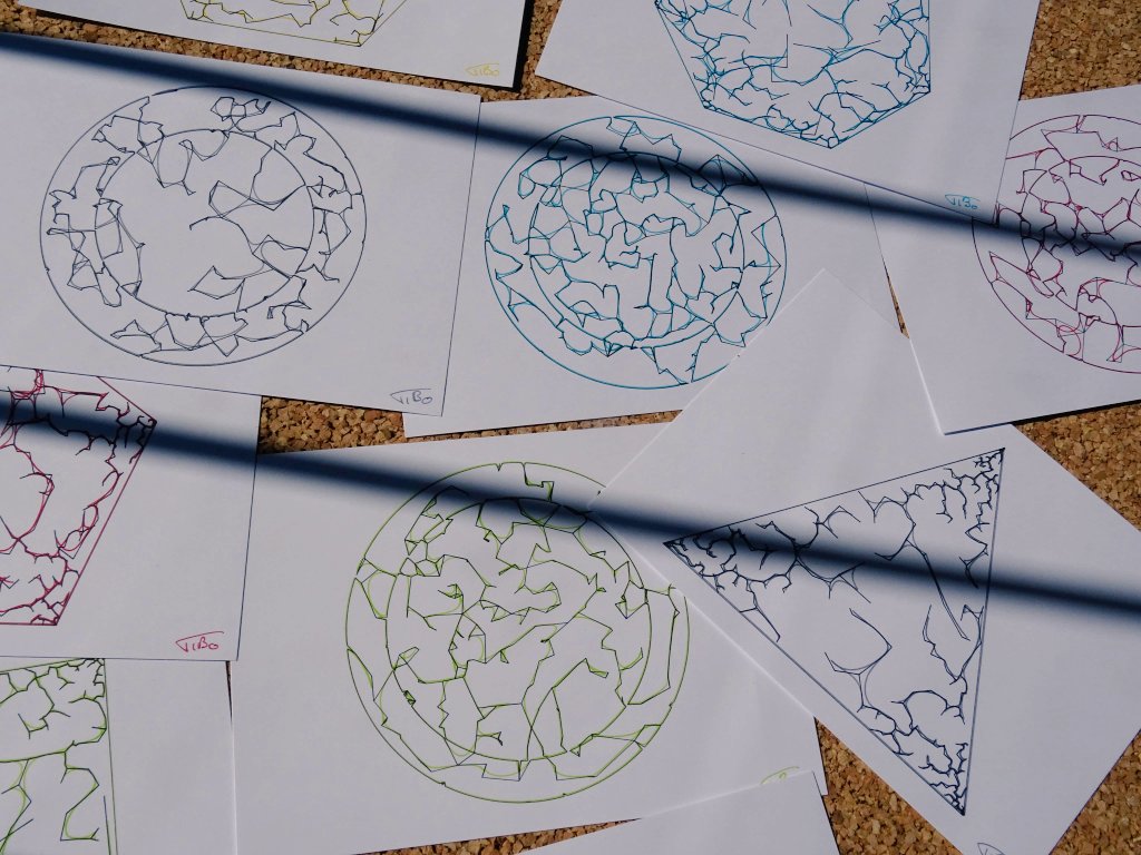 ThickPen's tweet photo. Moar postcards for #plottertwitter!
I finally managed to finish two algorithms I like. Anyone wants an exchange? https://t.co/JURTQlm5qN