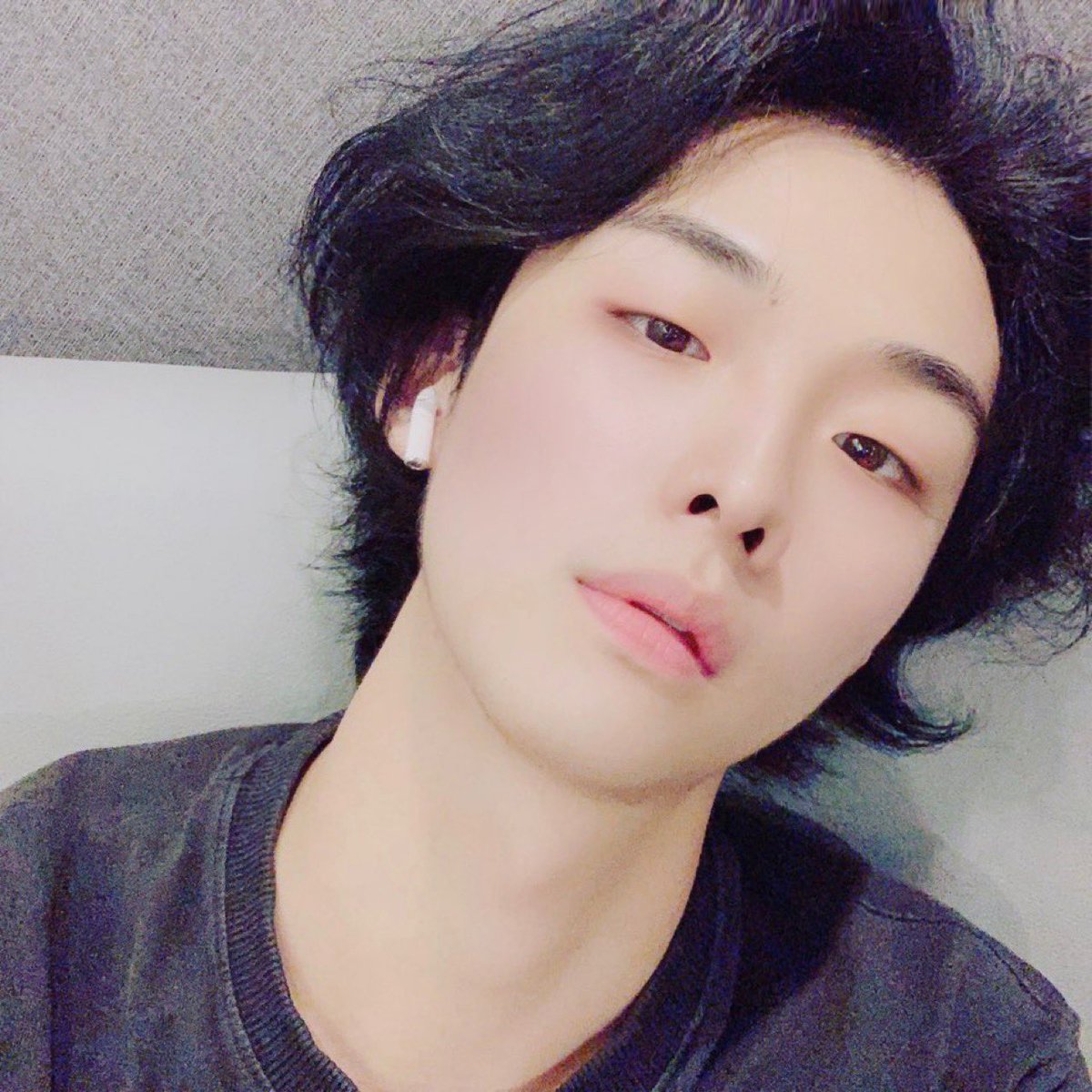 2zFrance's tweet photo. 🌕 Twitter &amp; Instagram 🌕 {05/08/20}

"FromA, maintenant il ne reste plus beaucoup de temps avant qu'on se rencontre, on se voit bientôt 😳"
-
-
-
-
-
#2z #tuzi #투지 #호진 #콘서트 #하나티켓 #라이브콘서트 #liveconvent #rockband #concert #FromA🌕 https://t.co/u0au96o9uu