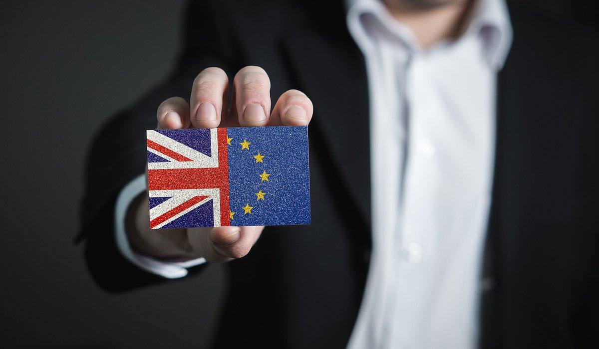BizConnectsHF's tweet photo. Businesses should prepare now for new rules that will come into effect from 01/01/21  when the UK leaves the EU, even if not trading or doing business in the EU.

Check out the advice hub from London Chamber of Commerce and Industry (LCCI) for help

https://t.co/HObpV0AGcP https://t.co/RfWgrMrOnV