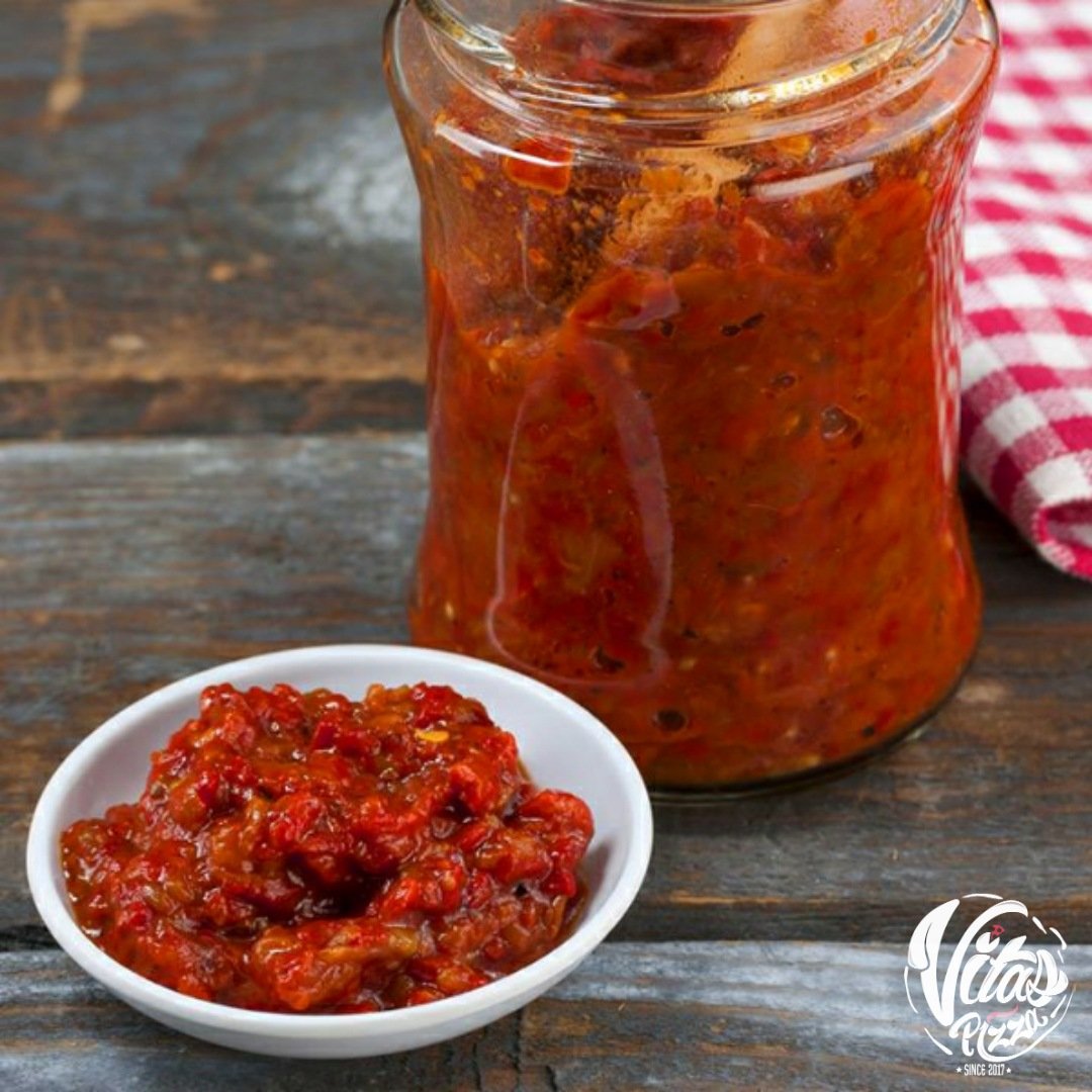 VitasPizza's tweet photo. 👩‍🍳 Receta de hoy "Lyutenitsa".

Esperemos durar toda una vida para darles recetas fáciles y deliciosas 🥺. Vayan a nuestro instagram por la receta 👇.

https://t.co/KRLSOwbRRq https://t.co/boaqhlW0O2