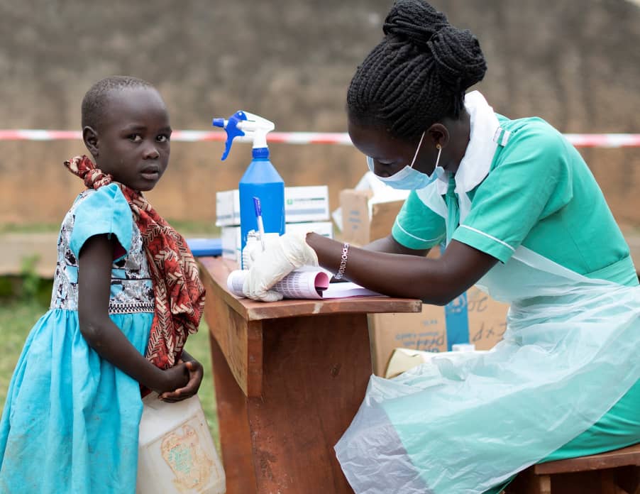 WFPUgandaCD's tweet photo. I'm proud that as pupils in Karamoja got @WFP #takehomerations, they were also dewormed & tested for malaria.
Adolescent girls were immunized against cervical cancer.
@Educ_SportsUg items were received. #Homelearning came true for poor children.
#Partnerships make 🌍 go round https://t.co/Pm3yCq0zLM