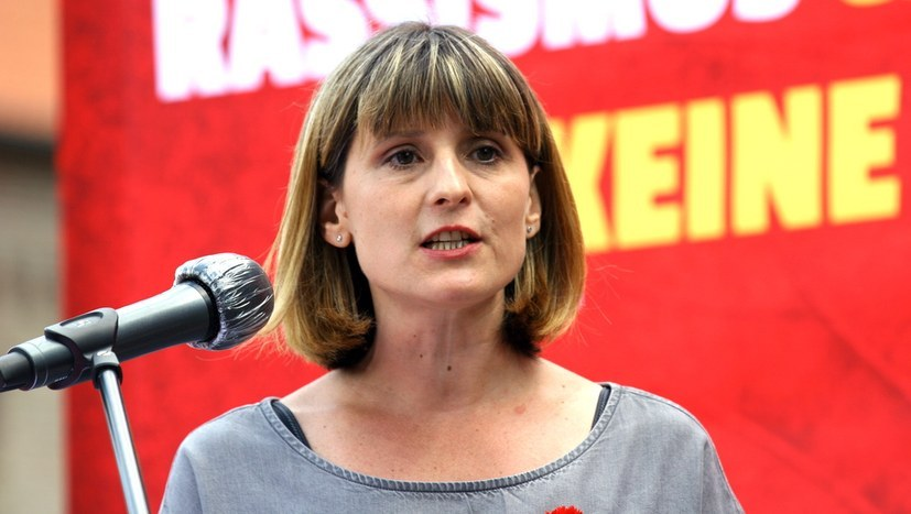 PWeispfenning's tweet photo. "In stürmischen Zeiten baut man Windmühlen und keinen Windschutz!"
Interview mit Gabi #Fechtner, Vorsitzende der MLPD von @rotefahnenews
https://t.co/cDdDa3BrcK https://t.co/pg3R7NN79h