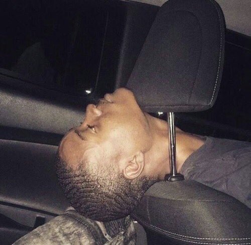 uziuber's tweet photo. When she say “let me play you my favorite Lil Uzi song” and she play Bad and Boujee https://t.co/WpVd6XElp5