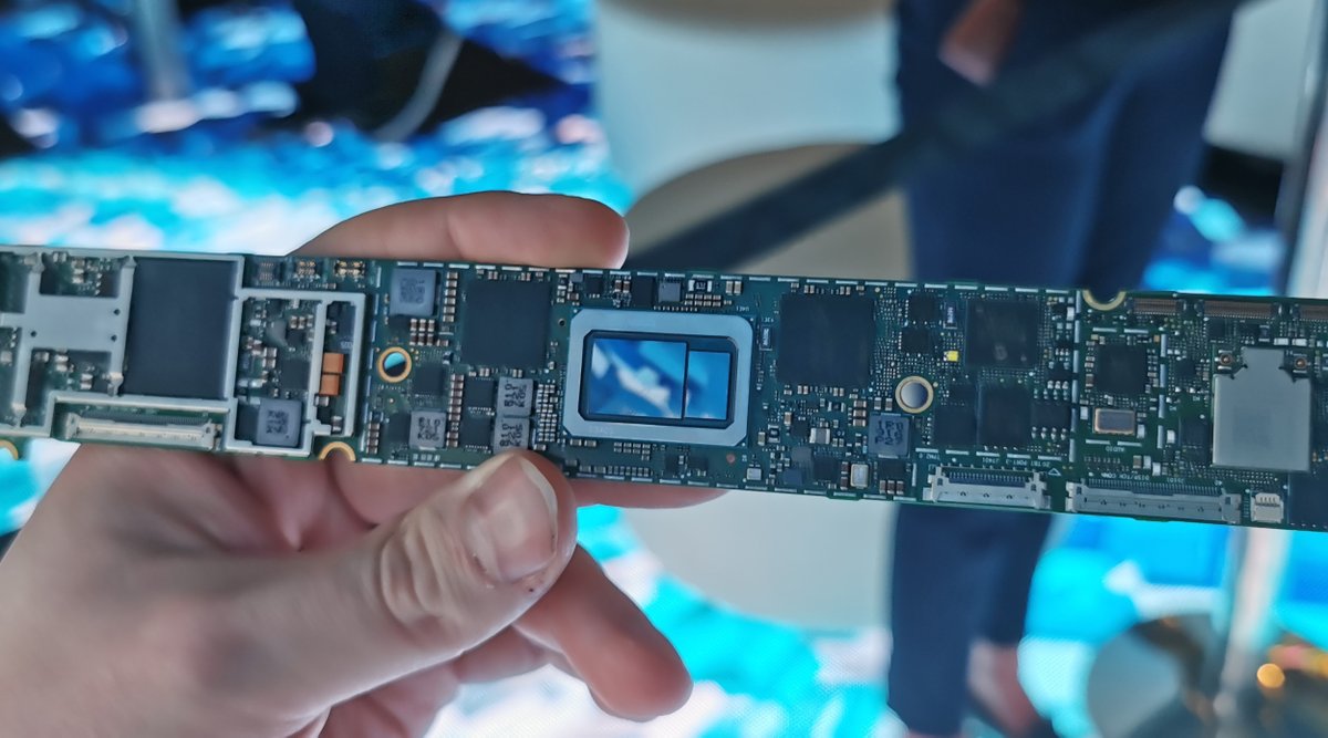 Intel Schedules Tiger Lake Architecture Presentation For August 13th, Launch on September 2nd

anandtech.com/show/15958/int…