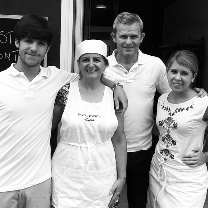 Nicesouris's tweet photo. TheMouse aime RT Pastapiem: Notre 7ème #anniversaire est la.. Merci à tous nos collaborateurs, fournisseurs et surtout aux fidèles clients qui sont le "patrimoine" de notre Maison.
#CotedAzurFrance #menton #pastapiemonte https://t.co/TDxl7dQT4v #cotedazurfrance #onatousbesoindu…