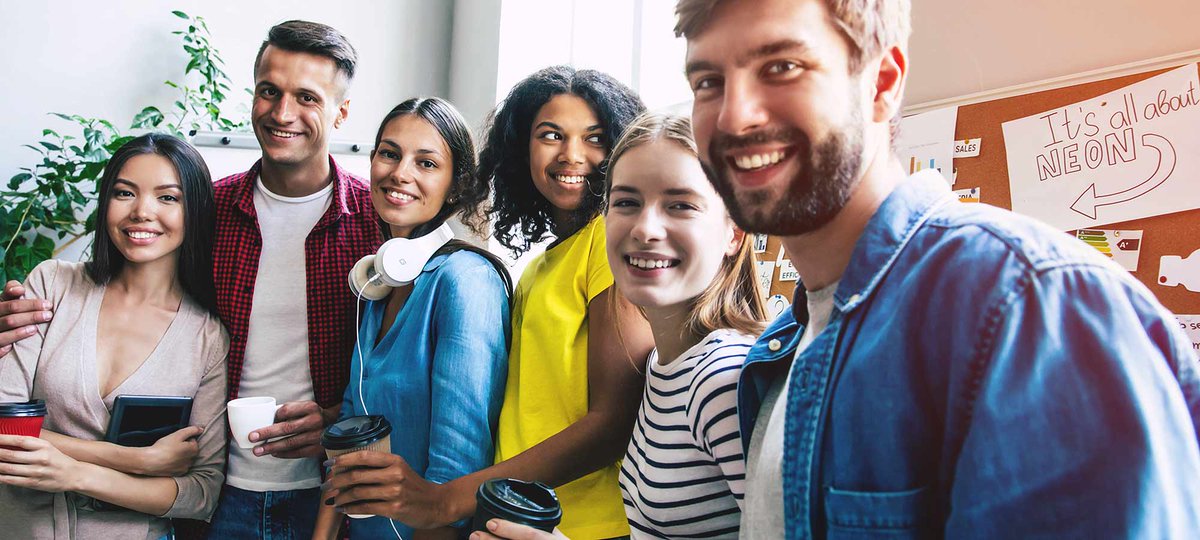 ALCentre's tweet photo. Our new website has just relaunched with a fresh look for Australian finance options. Our new site is live https://t.co/r2JOkcvUms 
✅ Personal, business and home loans
✅ Over 30 years of experience
✅ A fair go for all Australians
#australianloans #badcreditloans #nocreditcheck https://t.co/rRTWh1MUpG