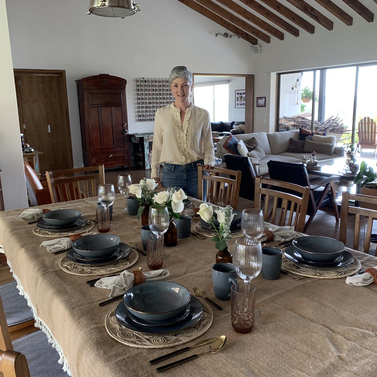 A través de las pasiones #JuntosConstruimosPais soy #CasaTiz una mujer que comparte su experiencia de 32 años de ama de casa a través de sus recetas exaltando la #ComidaColombiana y apoyando #EmprendedoresColombianos comprándoles artículos para poner mis #MesasCasaTiz #finlandek