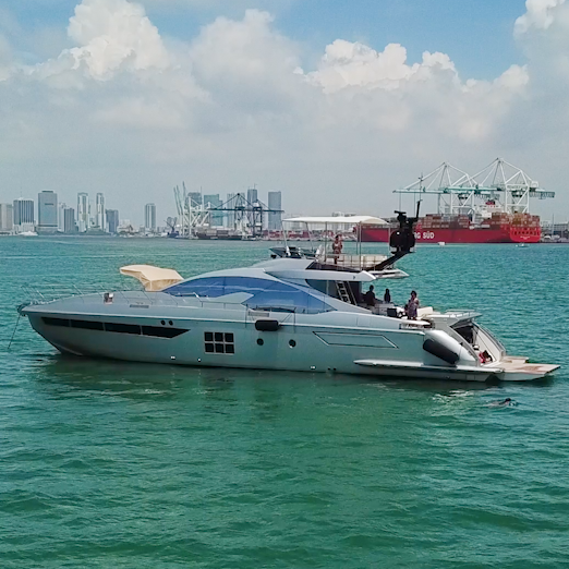 YachtLife is an app that lets users browse yachts that they can rent