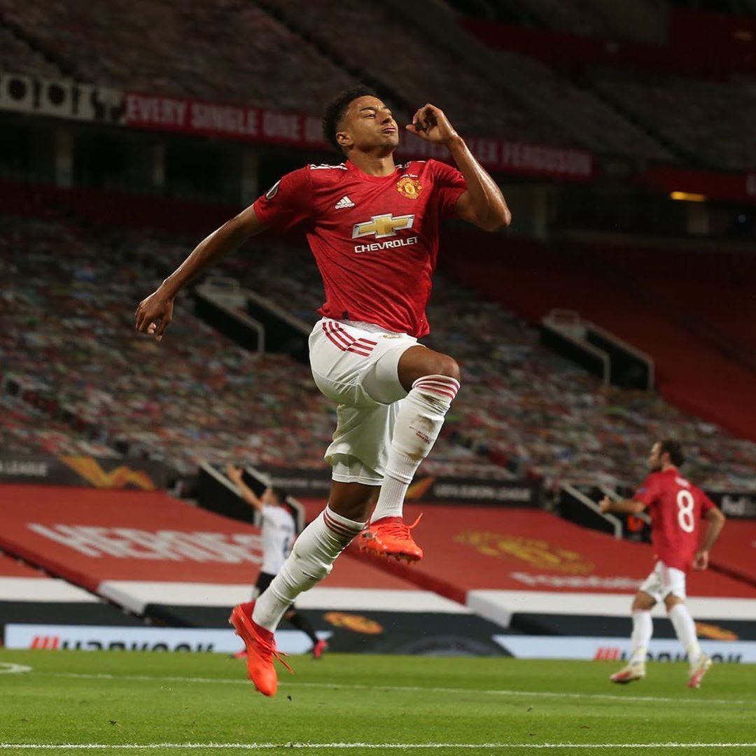 MUFC_Family01's tweet photo. Ig Lingard: "Good nights work 🤝🙏🏾 #OnToTheQuarters" [jesselingard] https://t.co/0e4B2TLKY6