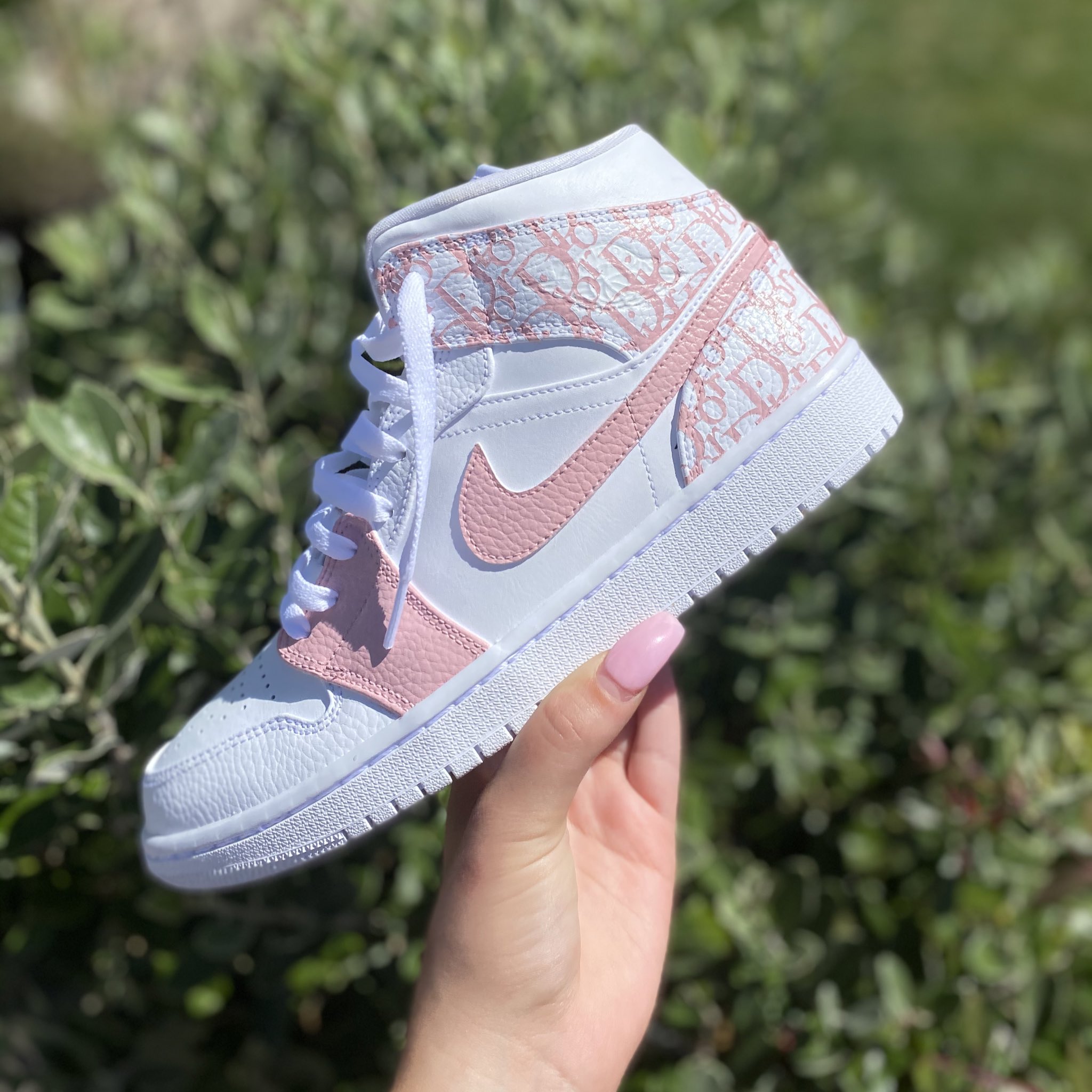 Dior Jordan 1s 🌸 blush pink editions 