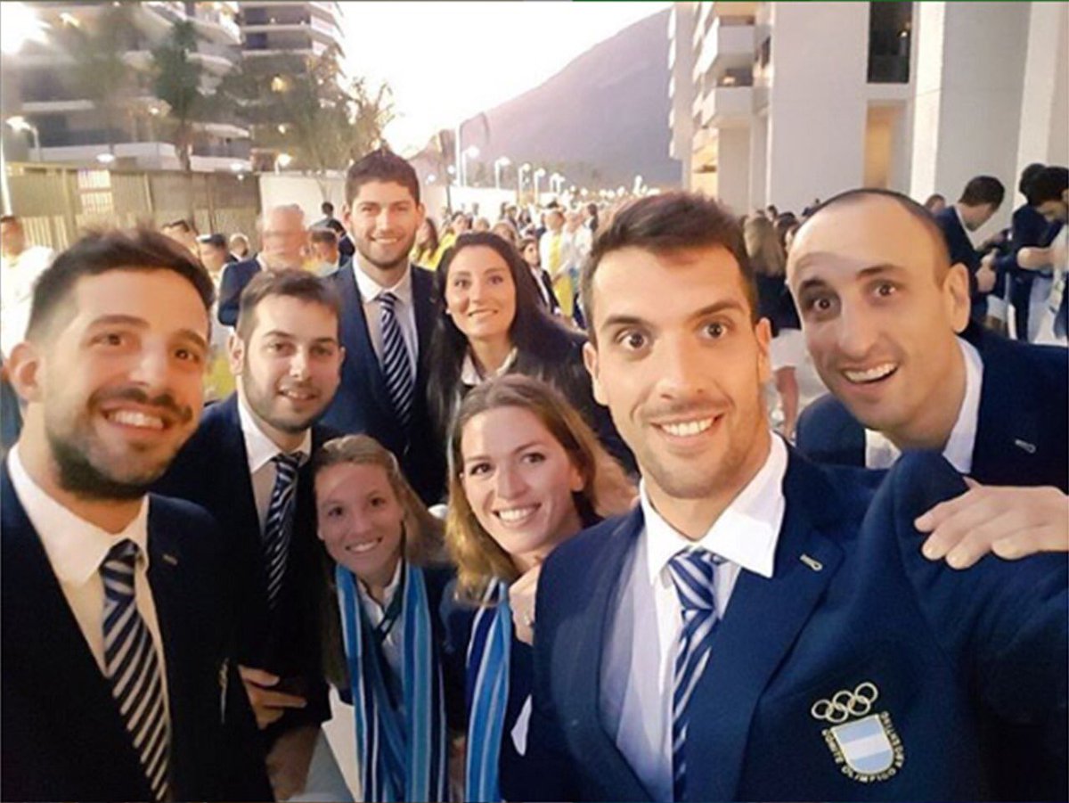 🔙 Hace exactamente 4 años se abría el telón de los Juegos Olímpicos de Río 2016 y el #TeamGPSports se juntaba en la previa del desfile. 📸🇧🇷