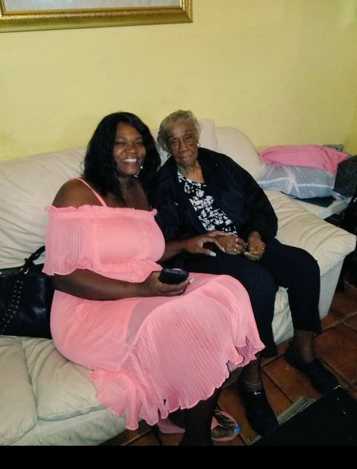 Blessed to see 92 year's on earth r.i.p grandma you will be truly missed1🙏🙏 #rip #Grandma #family https://t<a href="/tag/family"class="tags"><span>#family</span></a><a href="/tag/rip"class="tags"><span>#rip</span></a><a href="/tag/grandma"class="tags"><span>#grandma</span></a>