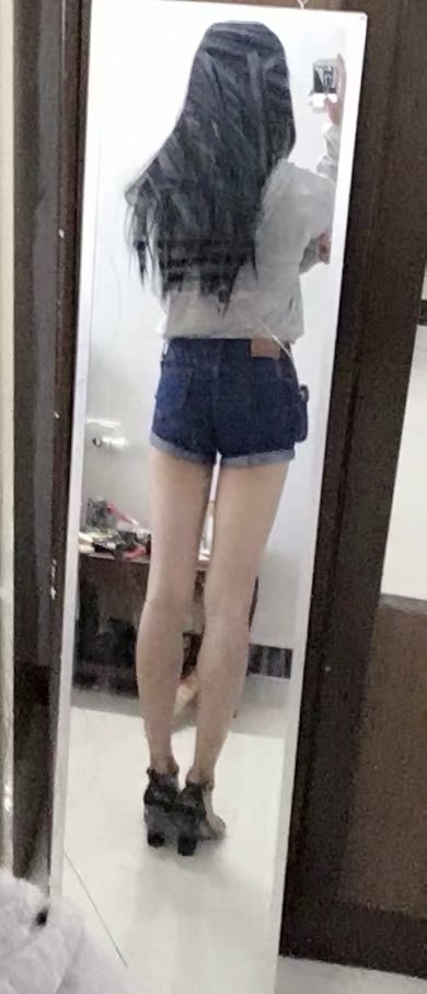 第一次发推搬两张旧照好了～诶嘿 #crossdresser #sissy #伪娘 #女装男子