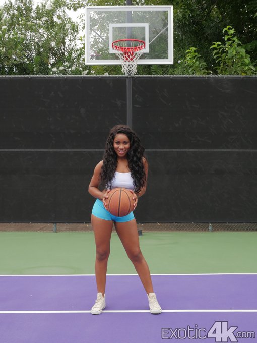 1 pic. Stunning babe @onlyjennafoxx opens her legs to take a hard pipe after basketball practice!
#PinkPussy