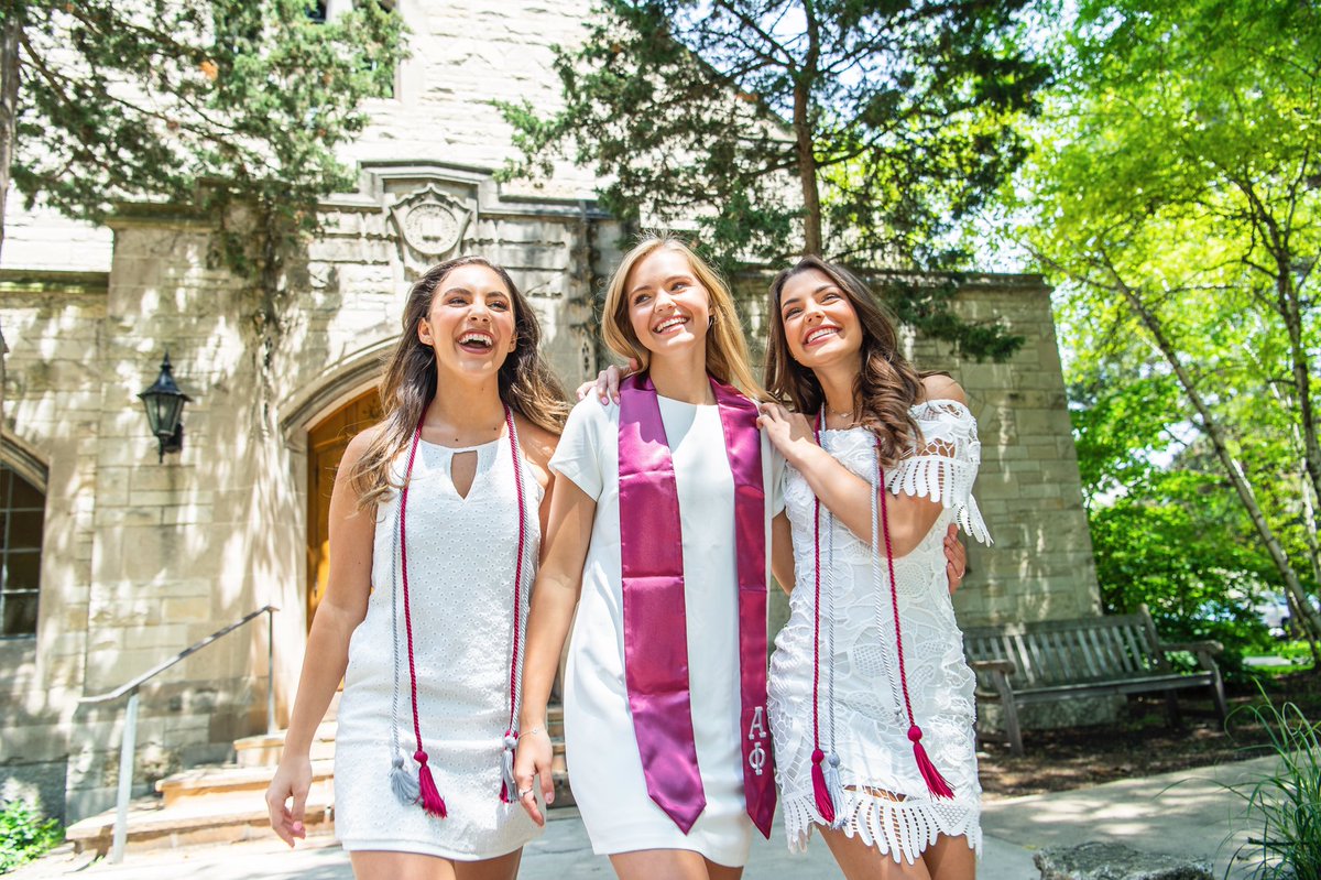 📣📣 Introducing the 2020-2021 Alpha Phi Foundation Scholars! Meet this year’s phenomenal recipients at the link below ↓⁣⁣

aphifdn.org/2020-2021Found…

#APhiScholarships