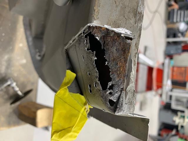 MAAP1070's tweet photo. Whats going on at MAAP βMetal Labβ today? Josh is repairing a section of the lower inner door on our Super 90 project. @RPM_Foundation @PistonFound #Autorepair #Metalrepair #autorestoration https://t.co/lZPBs1QdBm