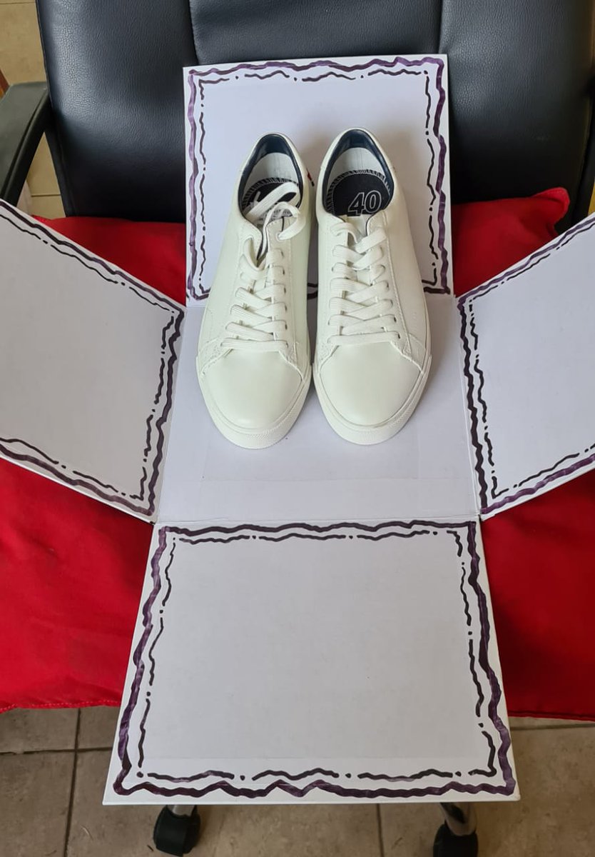 ChompyeEsteban's tweet photo. Amigos mi mamá tiene su negocio de cajas de cartón y acetato a la medida que gusten y para lo que ustedes gusten, cualquier idea que tengan; y yo vendo minisplits y llantas, estoy a sus órdenes cualquier duda 😇. Si pueden ayudar compartiendo se los agradecería 🙏🏽. https://t.co/upTzqqy2gX