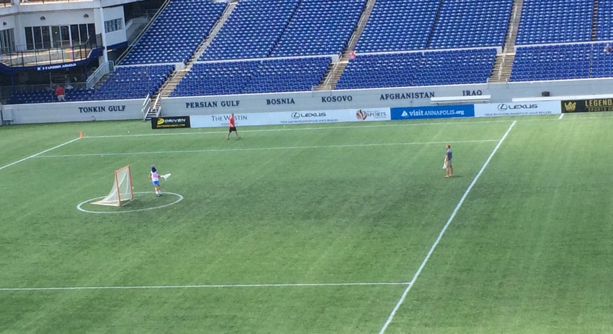 QKessenich's tweet photo. Why Lacrosse has a goalie save % problem? Warmup shots from 19 yards in flip flops. https://t.co/GopyFpjmO2