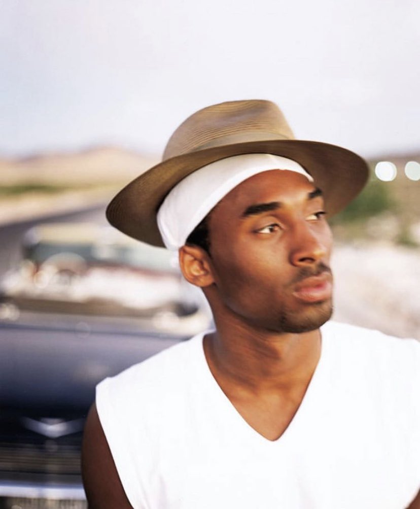 JasmineLWatkins's tweet photo. Kobe look like he was bout to drop the smoothest R&amp;B album with these pics https://t.co/q7aBSxVRyD