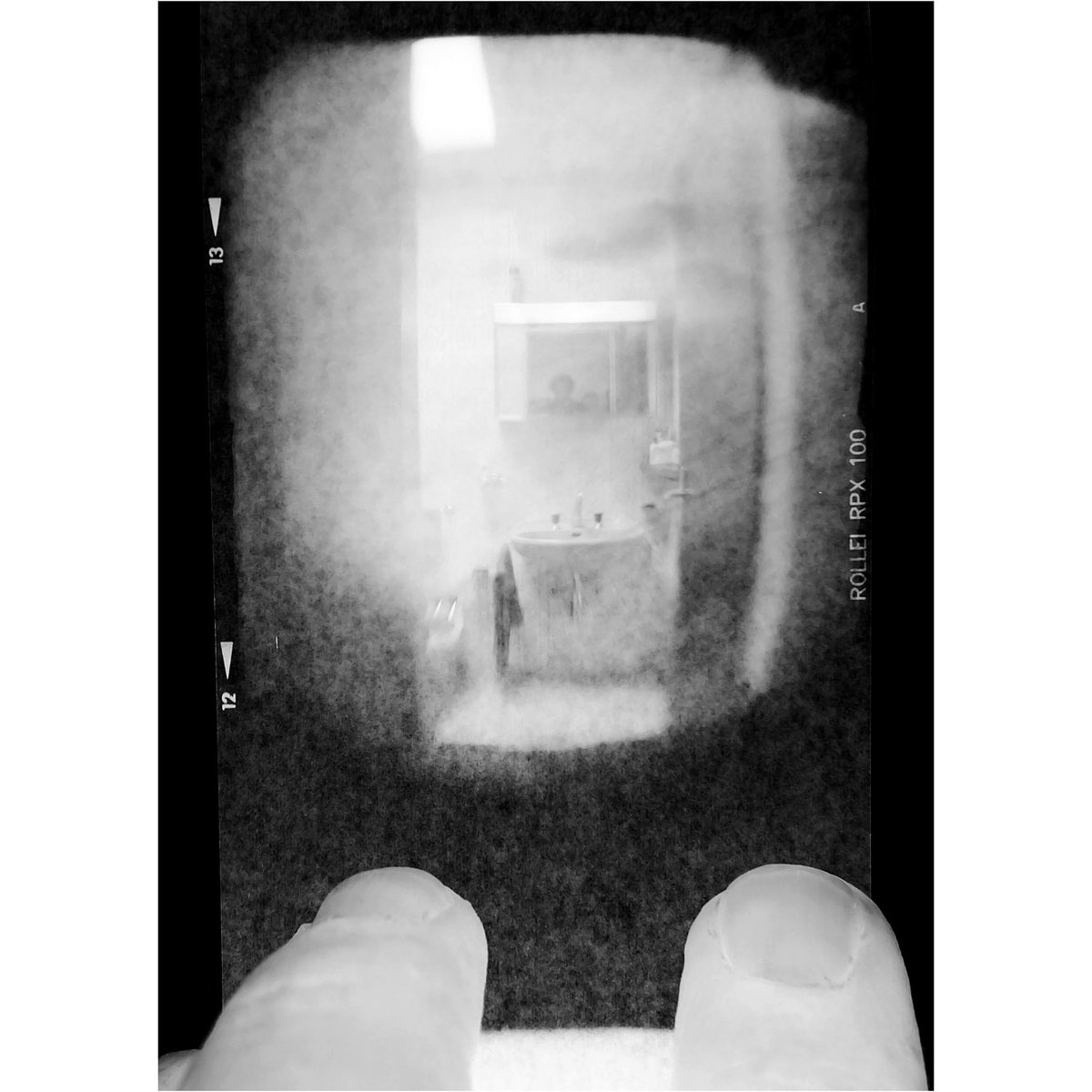leobellandi's tweet photo. #bnw #filmisnotdead #bnwphotography #interiors #seldevelopment #analogphotography https://t.co/5b2IMDY59a