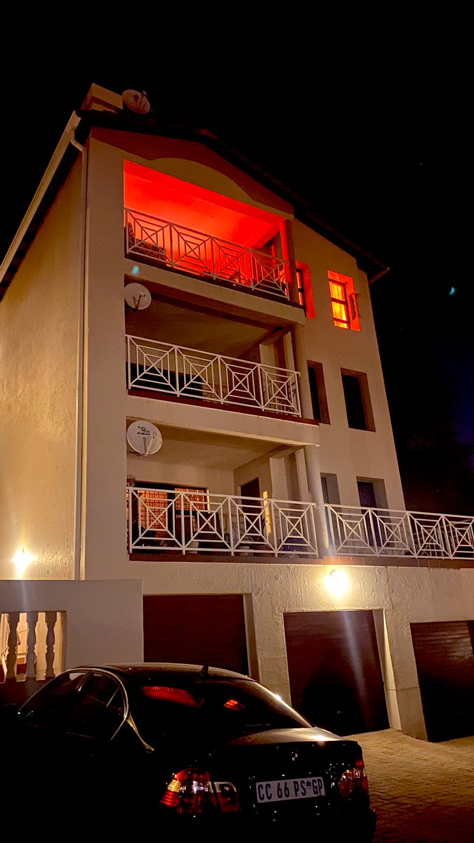JustFabGlobal's tweet photo. We stand with #LightSAred #wesupportevents #golivetogether https://t.co/gfwyQOdfev