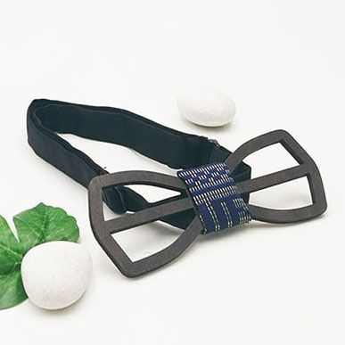 woodengiftsidea's tweet image. The wooden Bow ties are for fascinating people like you. Be adventurous and hope on to our Wooden Songket Bow Tie.  Customised with us at 
buff.ly/31glv5g

#bowtiesarecool #woodbowties #bowtiesformen #bowtiemensfashion
#menaccessories #accessoriesmalaysia