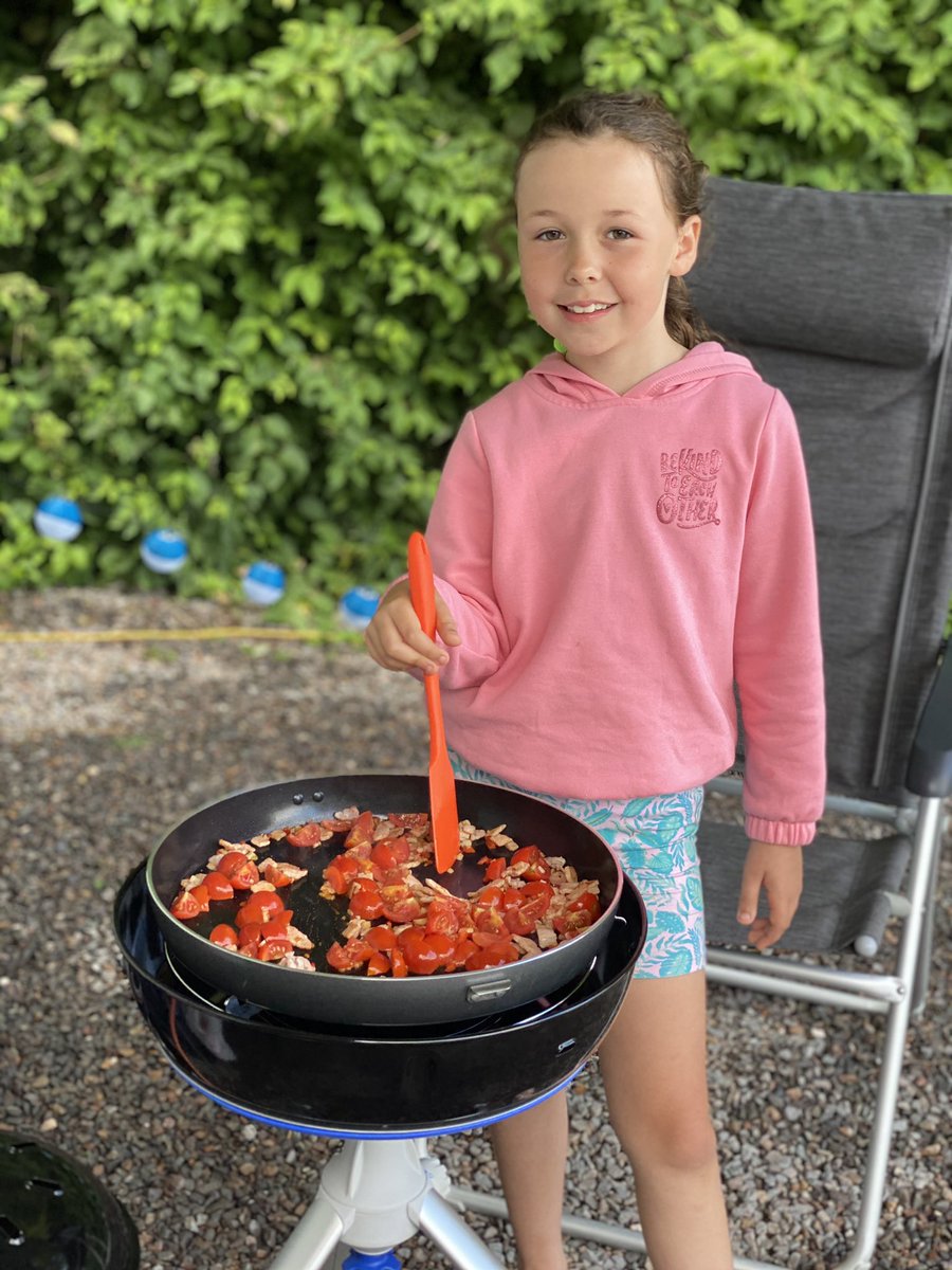 chris76brock's tweet photo. One @cadacuk chef pan chilli linguine with side salad prepared and cooked by 8yr old Abbie for tonightβs feast for #Brocksontour. #thisgirlcancook #familytime #swiftescape #staycation @candmclub https://t.co/lPzqVKsaYg