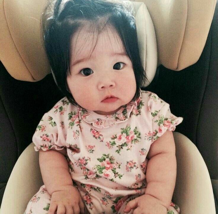 RDgirl27's tweet photo. ୭୭ 🅁🄸🄽🄰 ⋆*
➥ 𝔽𝕝𝕠𝕨𝕖𝕣 ℙ𝕣𝕚𝕟𝕔𝕖𝕤𝕤 🌸
》PLAY 🎶🎵🎧
Buenas ♡ comenzando mi descanso o mini-vacaciones escuchando hermosa música 🌸🌸
#ITrustLIDLE #WeTrustInLuvU @weareidle_twt 💖💖💖 estoy pasando mucho tiempo con mi hija, Hyemin 💕💕 una futura bailarina ~ https://t.co/pzszYWmOof