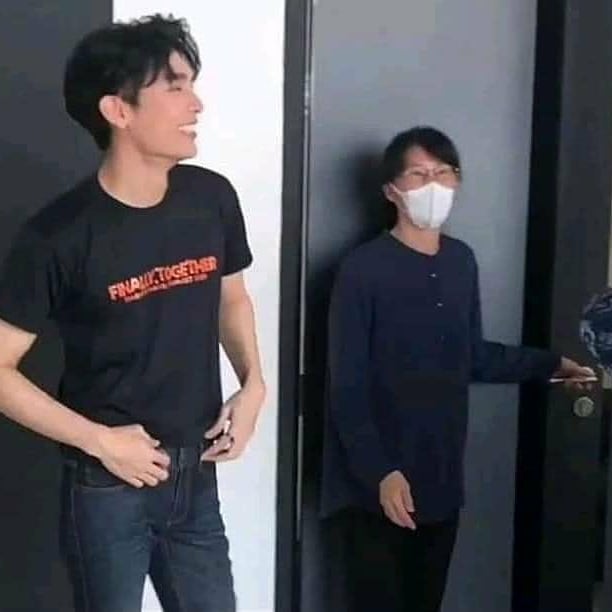 Boys with their mother-in-laws 😍😍❤❤❤

#MewSuppasit 
#GulfKanawut 
#MewGulf