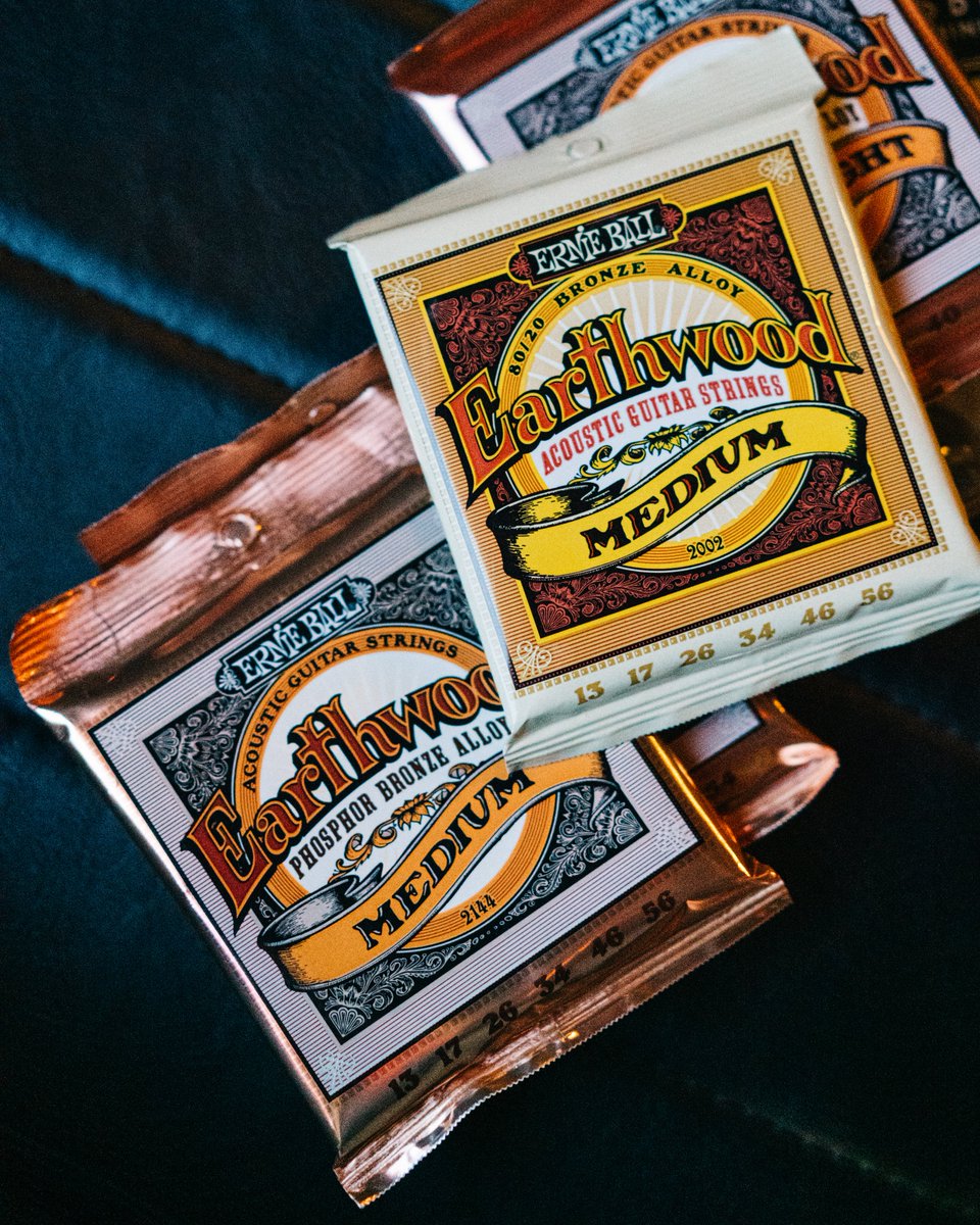 ernieball's tweet photo. Whether you prefer the sound of Phosphor Bronze or 80/20 Bronze Alloy, never compromise on your tone. Shop our Ernie Ball Earthwood acoustic strings: https://t.co/nXmEHkn8AH https://t.co/A0Oh00rXrI